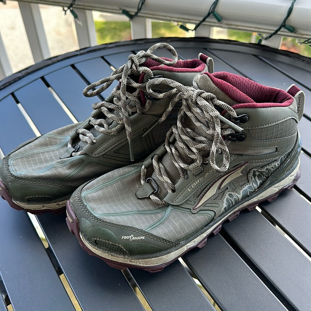 Women’s Altra Lone Peak Vflex Trail runners/hiking boots